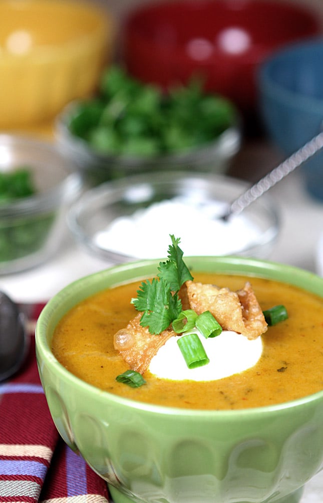 Hatch Green Chile Soup | @everydayum