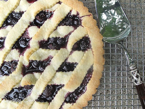 Cherry Crostata Dolce from @everydayum