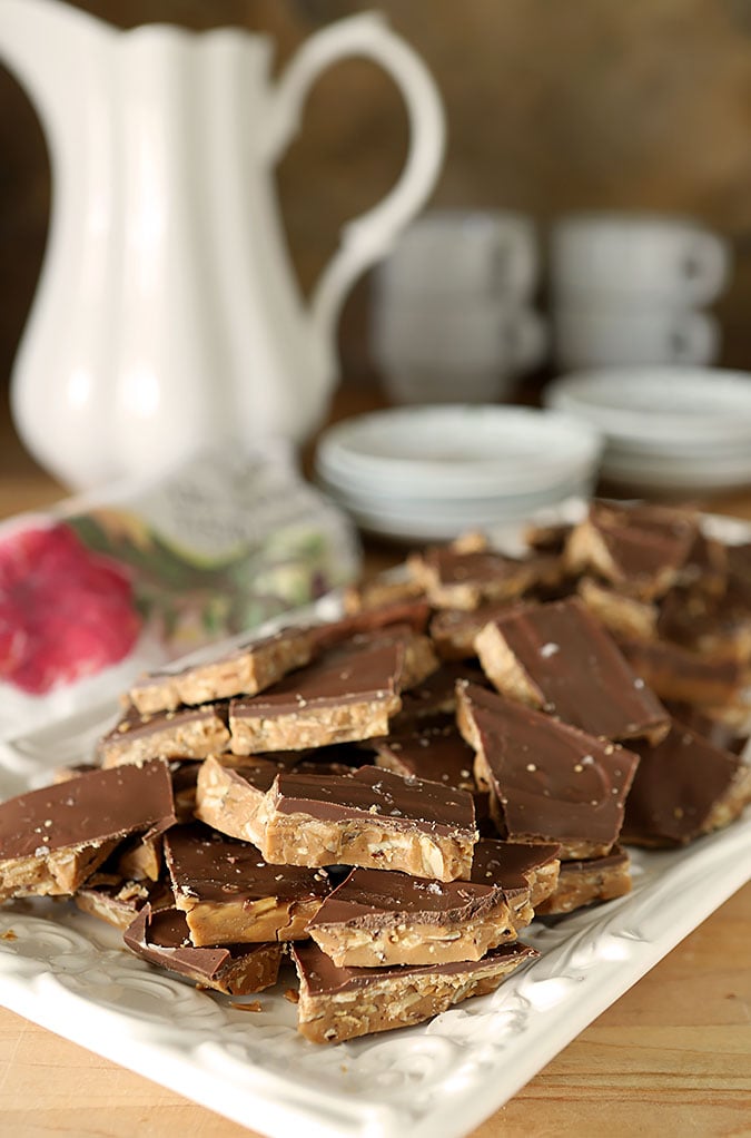 SaSalted Chocolate English Toffee with Toasted Almondslted Chocolate English Toffee with Toasted Almonds