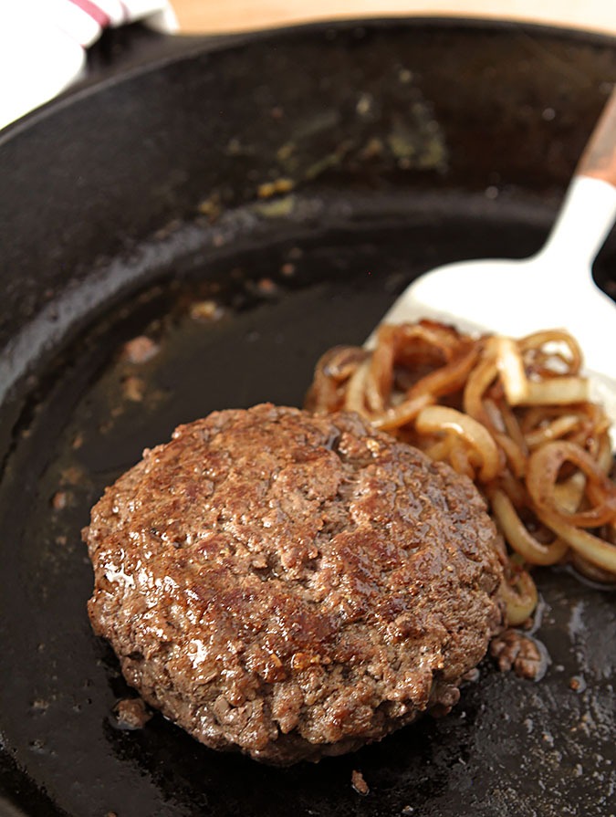 Gorgonzola and Mozzarella Cheese Stuffed Burger