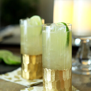 Honey Ginger Fizz Cocktail