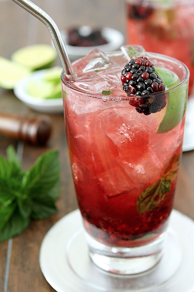 Blackberry Mojito Cocktail