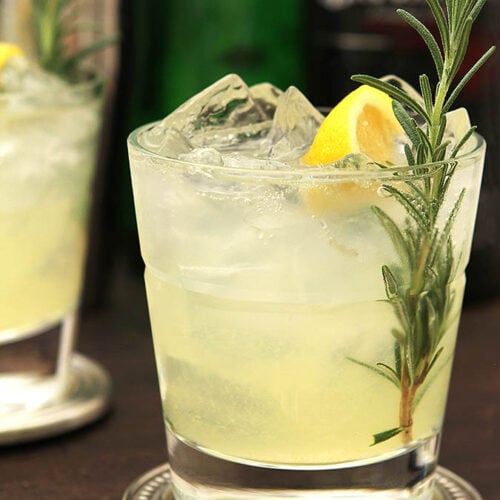 Sparkling Rosemary and Gin Lemonade