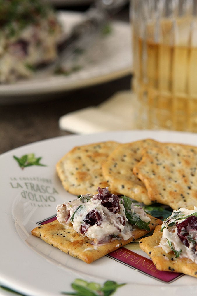 Pecan, Pineapple and Gorgonzola Cheese Ball with Dried Cranberries