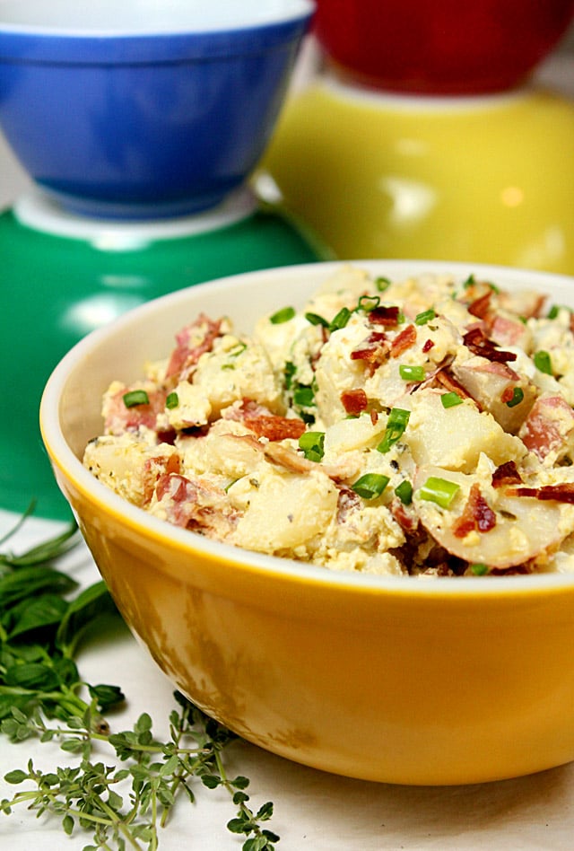 Sour Cream and Bacon Potato Salad from @everydayum