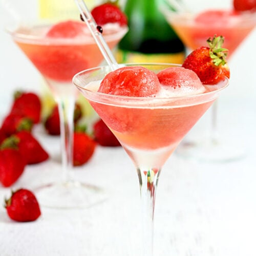 Sparkling Strawberry Sorbet | @everydayum