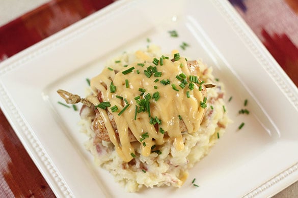 Chicken with Mashed Potatoes and Cheese Sauce